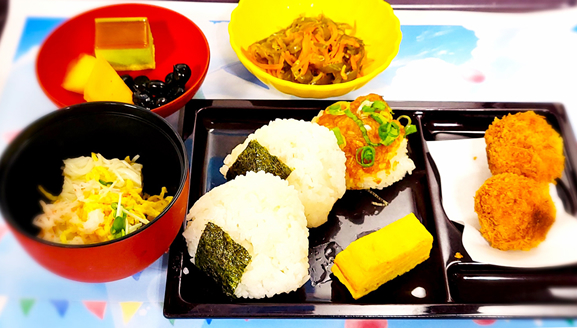 お食事2