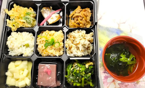 お食事1